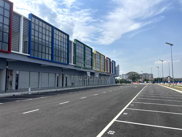 Kundang Business Centre Facing Main Road Ground Floor Shop RENT 1