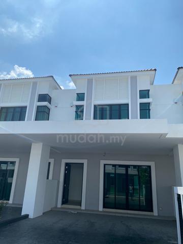 Own a Premium 4BR double storey near IKEA Batu Kawan 1