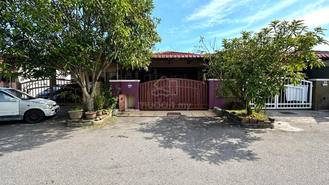 Renovated Single Storey Taman Pelangi Semenyih near Lotus SK TPS 1