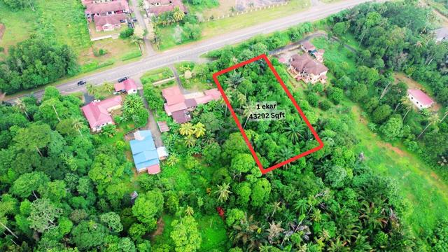 TEPI JALAN JER_taman Bukit Lada, Kampung Awah, Maran 1