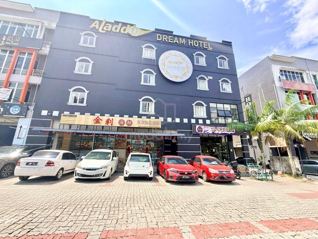 Seri Alam @ Masai Ground-Floor End Lot Shop For Rent 1