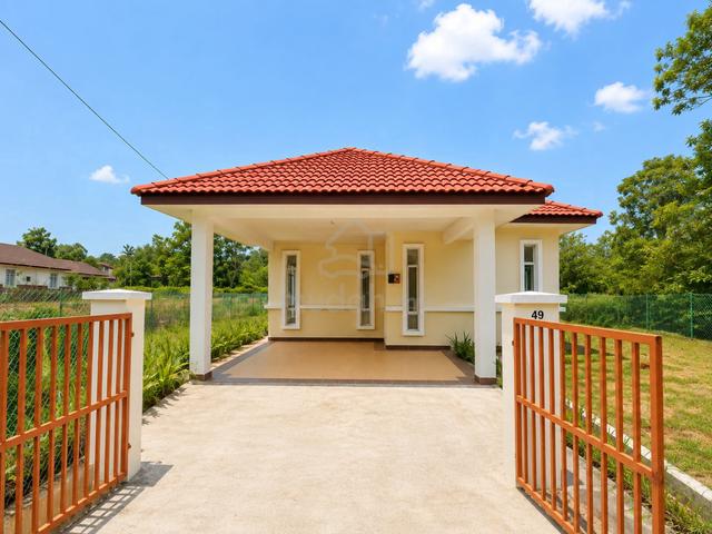 LOW DEPOSIT!!! Single Storey Bungalow, Mahkota Hill, Lenggeng 1