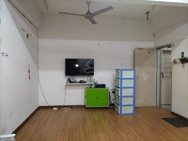Taman Suria Shop Apartment 1