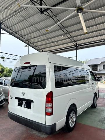 2016 Toyota HIACE 3.0 COMMUTER (A) - 5