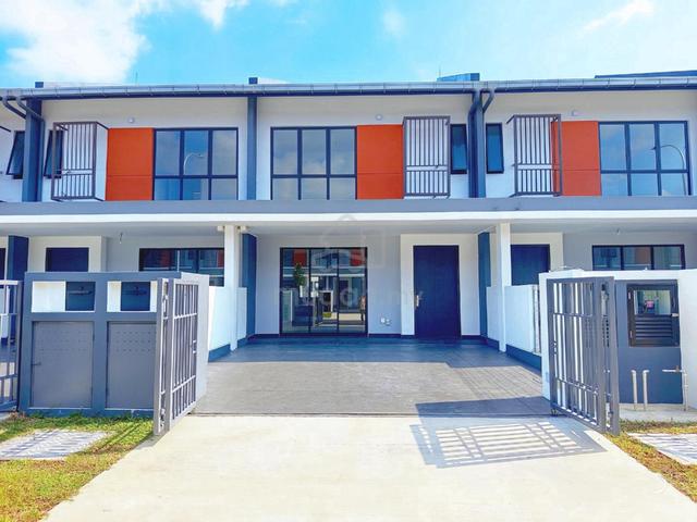 CHEAPEST 0% DEPOSIT 2Stry CASIRA 3 Bdr Bukit Raja [BELOW MARKET] Klang 1