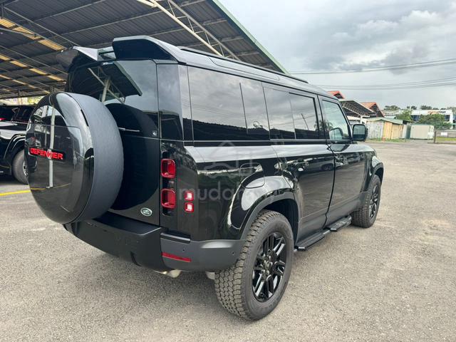 2023 Land Rover DEFENDER 2.0 110S P300 (A) - 2