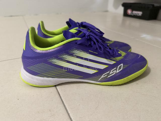 kasut futsal - photo 3 of 4