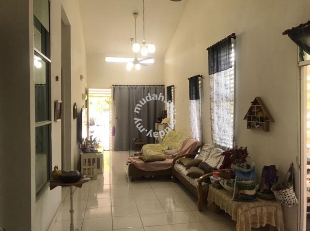 Renovated 1 Stry Terrace Corner Lot FOR SALE, Puteri Hill Park, SP 1