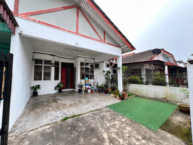 Senai Utama Single Storey Terrace Freehold Full Loan Renovated 1