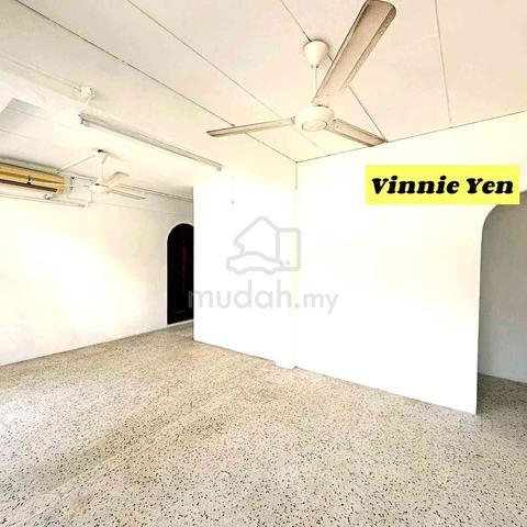 2 Double Storey Semi D 2852sqft Taman Brown Garden Gelugor 1