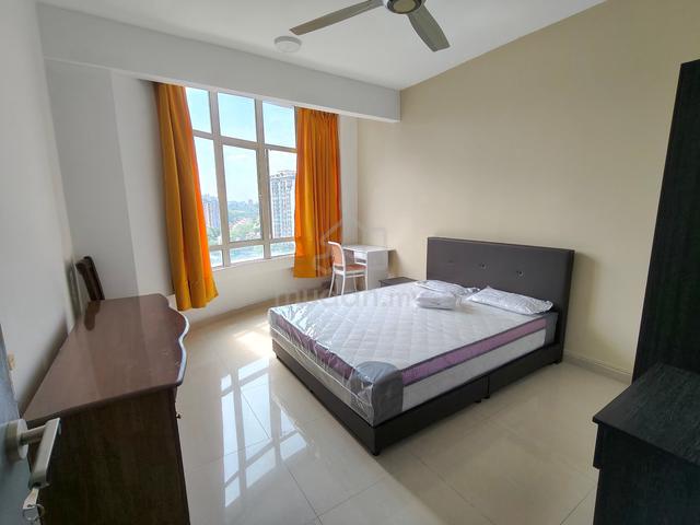 [FEMALE] Master Room @ 7mins Walking Distance from MRT Sentul Barat 1