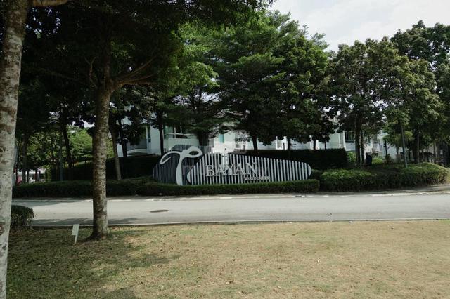 Jalan Bayan 5, Telok Panglima Garang 1