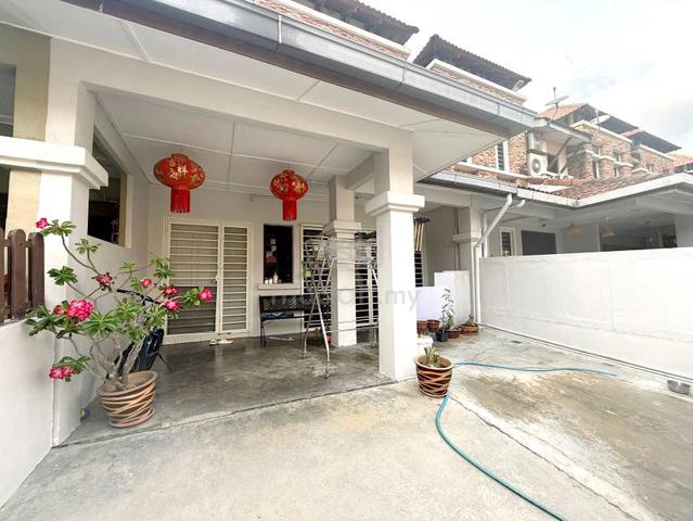 Renovated Double Storey Terracehouse Bandar Nusaputra Puchong 2200sqft 1