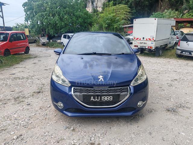 2013 Peugeot 208 1.6 VTi ALLURE (A) - 4