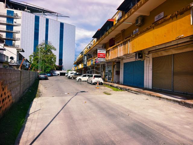 Bundusan commercial center / Ground floor / Penampang 1