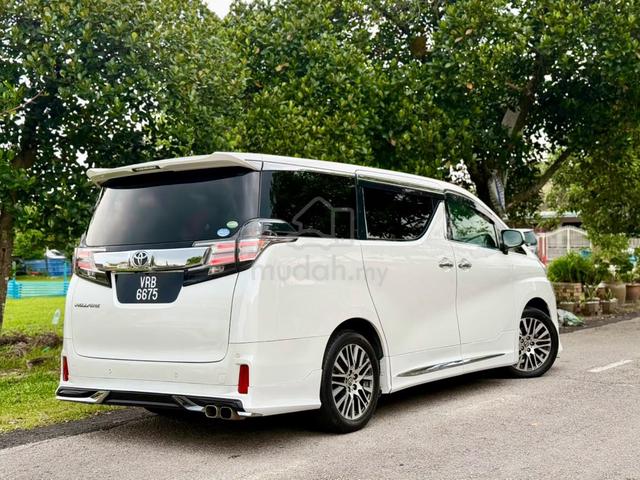 ON THE ROAD 2016 Toyota VELLFIRE 2.5 (A) - 4
