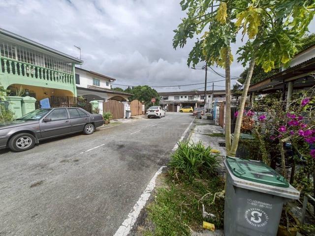 Taman Sri Putra Double Storey Low Cost 2 Bed 2 Bath For Rent 1