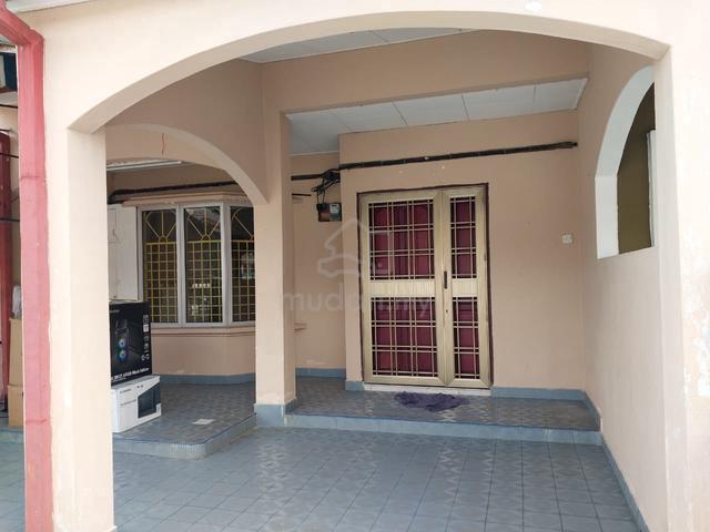 Semi Furnished 2 Story House at USJ 13 Subang Jaya 1
