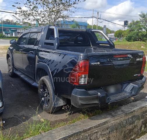 2019 Toyota HILUX 2.8 BLACK EDITION (A) - 3