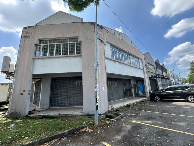 Taman Perindustrian Puchong Coner Factory For Rent 1