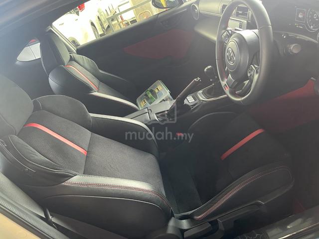 2023 Toyota GR86 2.4 RZ (M) (17k Milleage) - 4