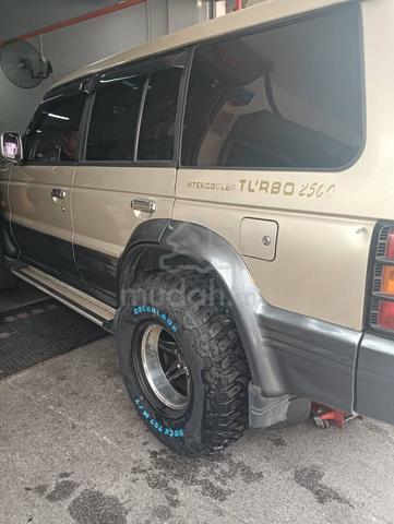 1991 Mitsubishi PAJERO 2.5T(A) V43 - 4