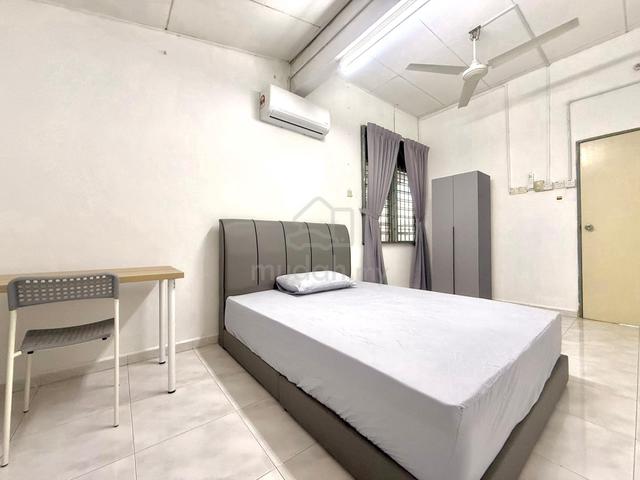 Cozy Middle Room for Rent @ Taman Dahlia, Butterworth 1