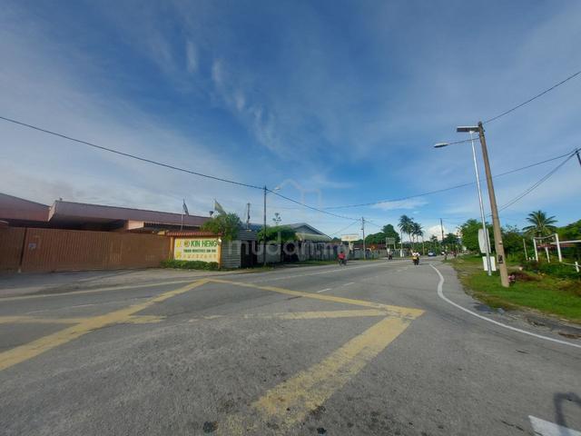 Chemor / Industry Land For Sale / 7.725 Acres / Facing Main Road! 1