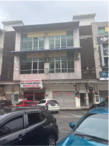 Kedai Tingkat Bawah untuk Disewa di Gong Badak / Austin Heights 1