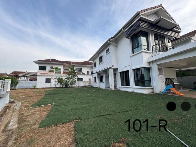 Corner Lot With Huge Land!! Double Storey Sale@ Bukit Raja Makyong 1