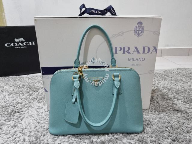 Prada Handbag - Bags & Wallets for sale in Putrajaya, Putrajaya