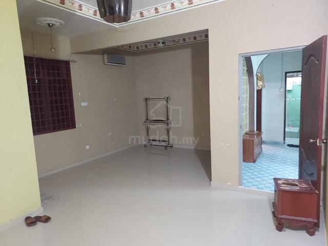 Rumah semi D di kedai lalat, kota jembal  1