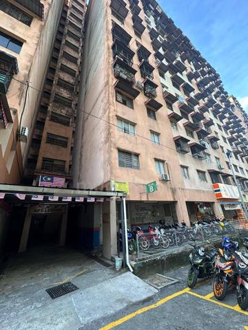 Apartment Lestari (Damansara Damai) 1