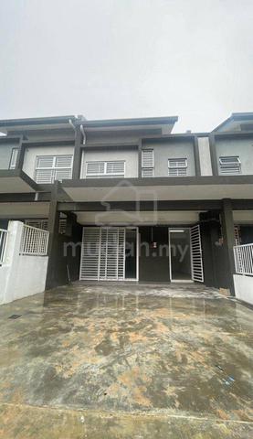‼️FOR SALE‼️2 Storey Terrace Camellia Residence Bandar Tasik Kesuma 1