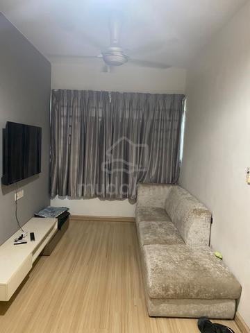 University Prime Condominium 1