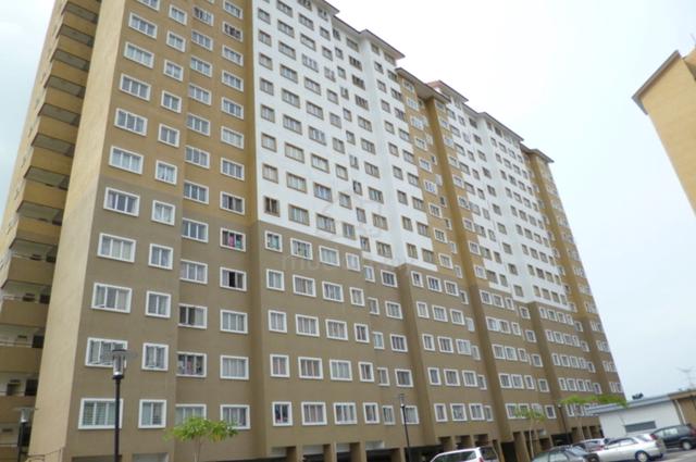 Putra Suria Residences - Female Private Room for Rent 1