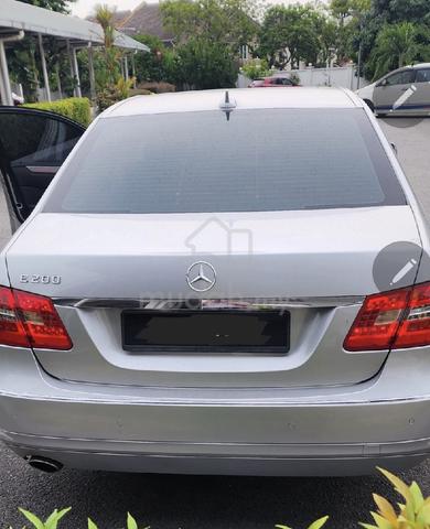 2012 Mercedes Benz E-CLASS 1.8 200 CGI BLUEEFCY - 3