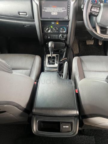 2021 Toyota FORTUNER 2.4 VRZ 4X4 2GD-FTV (A) - 5