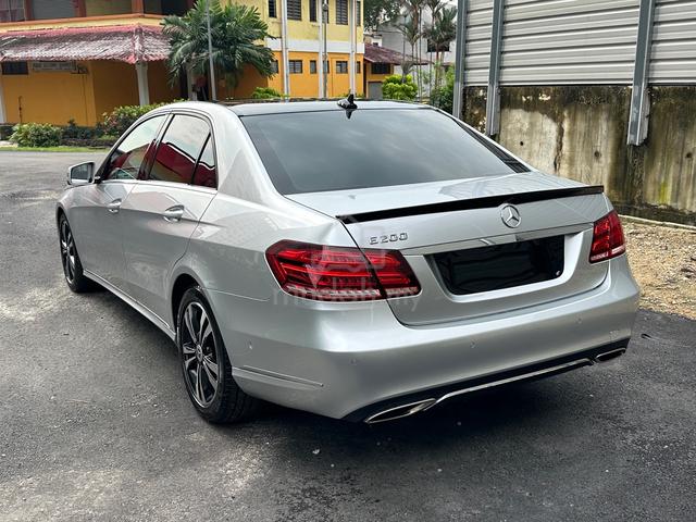 2014 Mercedes Benz E200 2.0 AVANTGARDE FACELIFT ✅ - 3