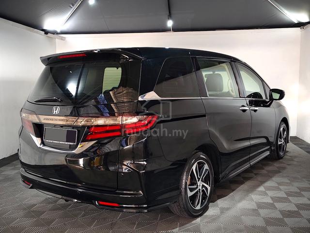 2016 Honda Odyssey 2.4 Full Spec 5-Years Warranty - 2