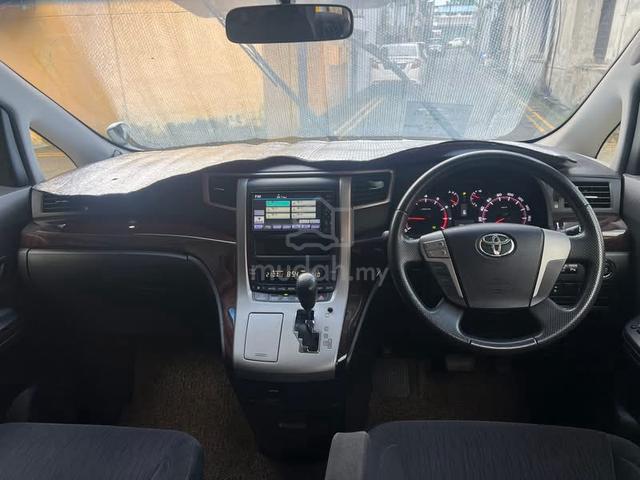 2013 Toyota VELLFIRE 2.4 (A)bulanan 1500 - 5