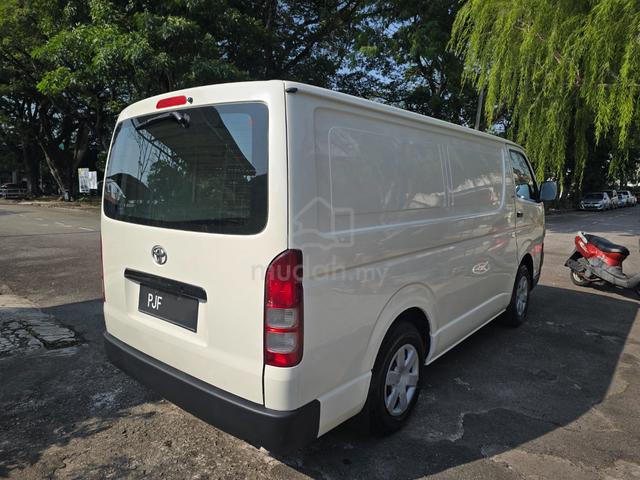 2009 Toyota HIACE 2.5 (M) Panel Van - 4