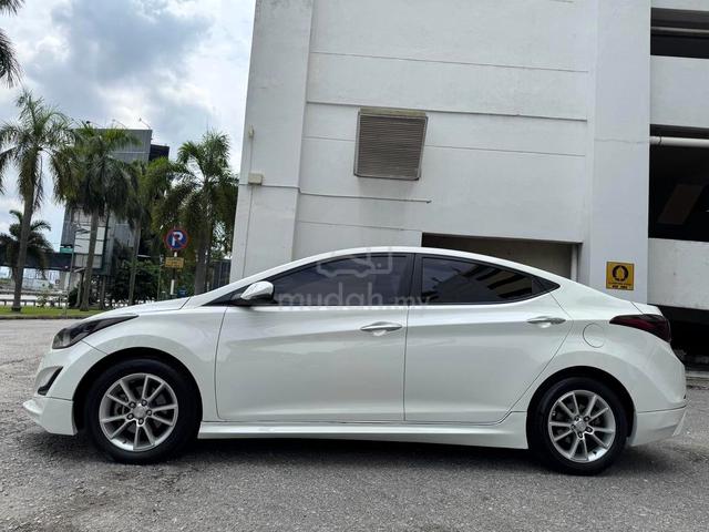 2015 Hyundai ELANTRA 1.6 ELEGANCE FL SEDAN KIT CAM - 2