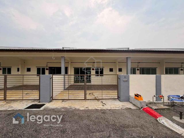 Bumi Lot 4.1km ke SMK Selabak, Bandar Lagenda Teluk Intan 1