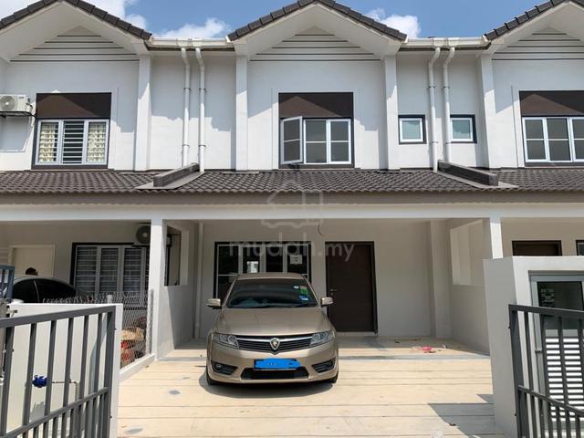 M Senyum Kota Warisan Double Storey Terrace House for Rent 1