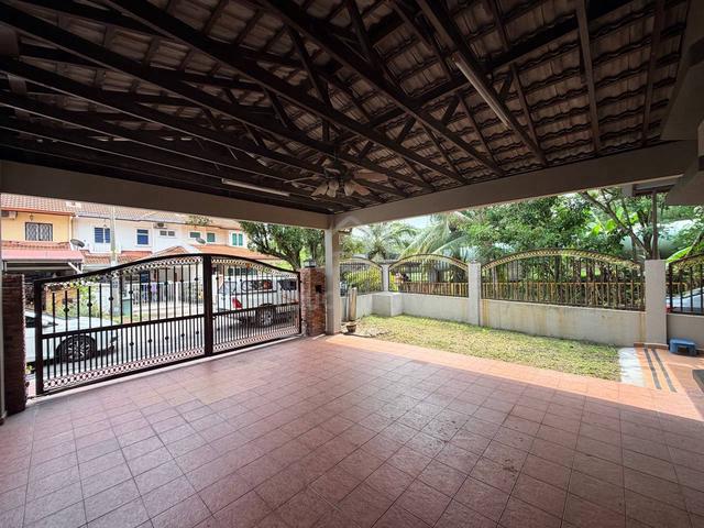 RENOVATED END LOT Double Storey Seksyen 5 Bandar Mahkota Cheras 1