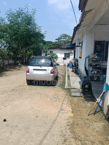 Single storey Conner lot Jawi 1