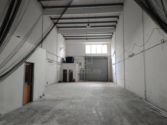 Taman Perindustrian Puchong ,TPP 1 factory for rent,1.5 storey factory 1
