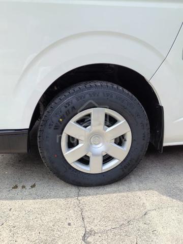 2017 Toyota HIACE 2.5 ENHANCED (M) - 4