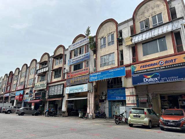 4sty shop lot kepong taman perindustrian sri damansara below market 1